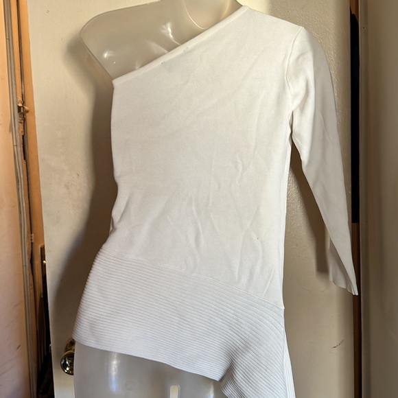 Garcia one sleeve sweater top - Picture 3 of 4